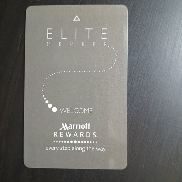MARRIOTT Elite Member, Marriott Rewards Collectible Hotel Key Card Vacation - Picture 2 of 4